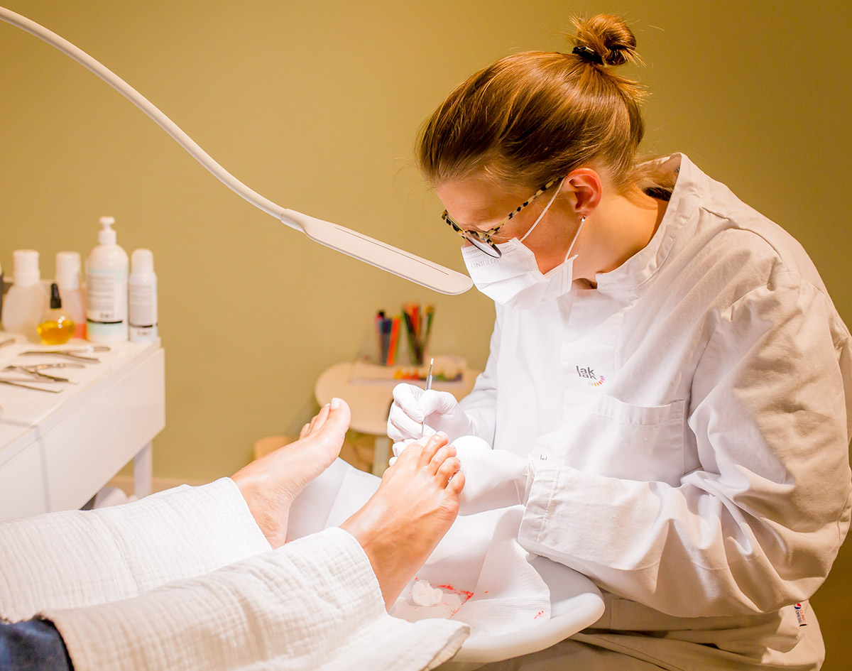 LAKLAK pedicure